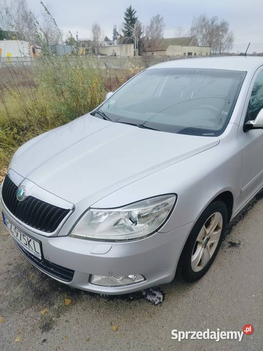 Skoda Octavia II LIFT 18 TSI 160 2010 LIFTBACK asystent parkowania Gruszczyn