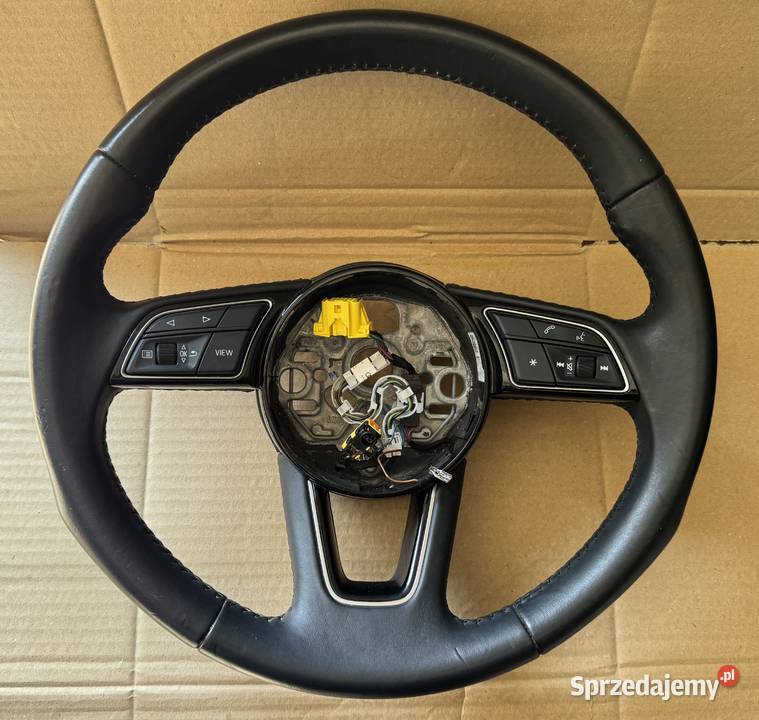 AUDI A1 82A KIEROWNICA ZE SKÓRY WIELOFUNKCYJNA Kłodzko
