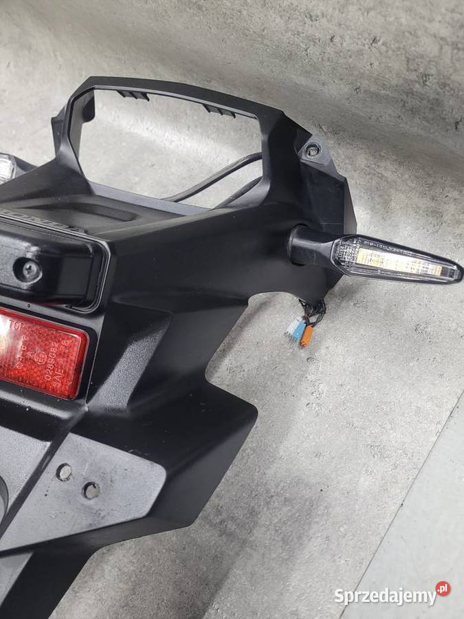 HONDA CRF 1000 AFRICA TWIN 17 LAMPA TYŁ Nowy Tomyśl sprzedam