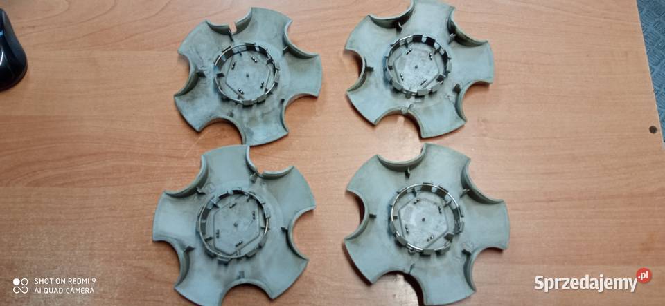 Dekielki RENAULT model QUERCY 8200027372 Oleszyce