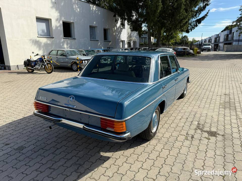 MercedesBenz W115 200 Benzyna 1970 klasyka w Sedan / Limuzyna Zgierz