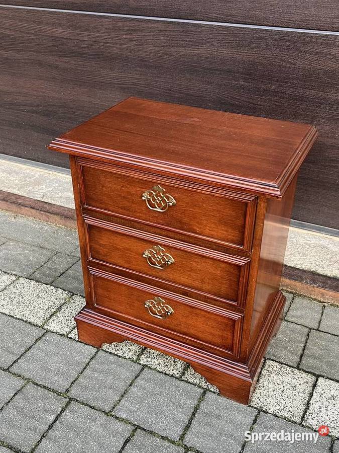 Zgrabna elegancka komódka Szafka z szufladami mazowieckie Ostrów Mazowiecka