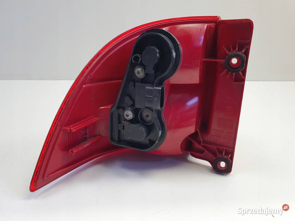LAMPA PRAWA Saab 95 95 lift 0109r TYLNA prawy Rudka