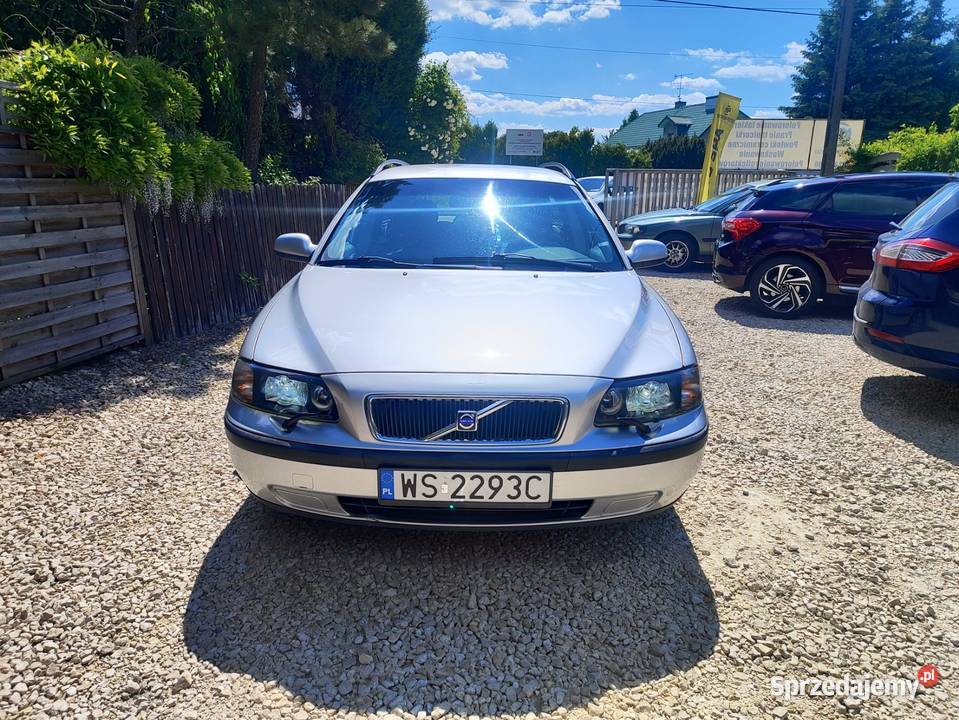 Volvo V70 benzyna Xenon klimatronik Piotrków Trybunalski