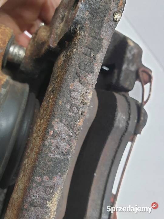 Volvo S80 28 T6 LEWY PRZEDNI ZACISK HAMULCOWY