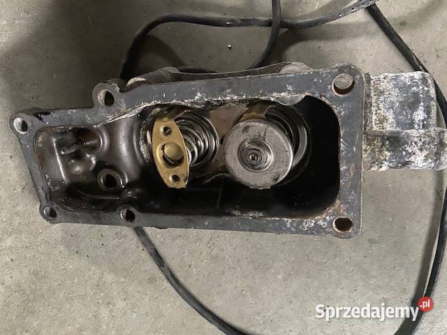 Obudowa Termostat Scania R 1478655 1484919 Maszewo