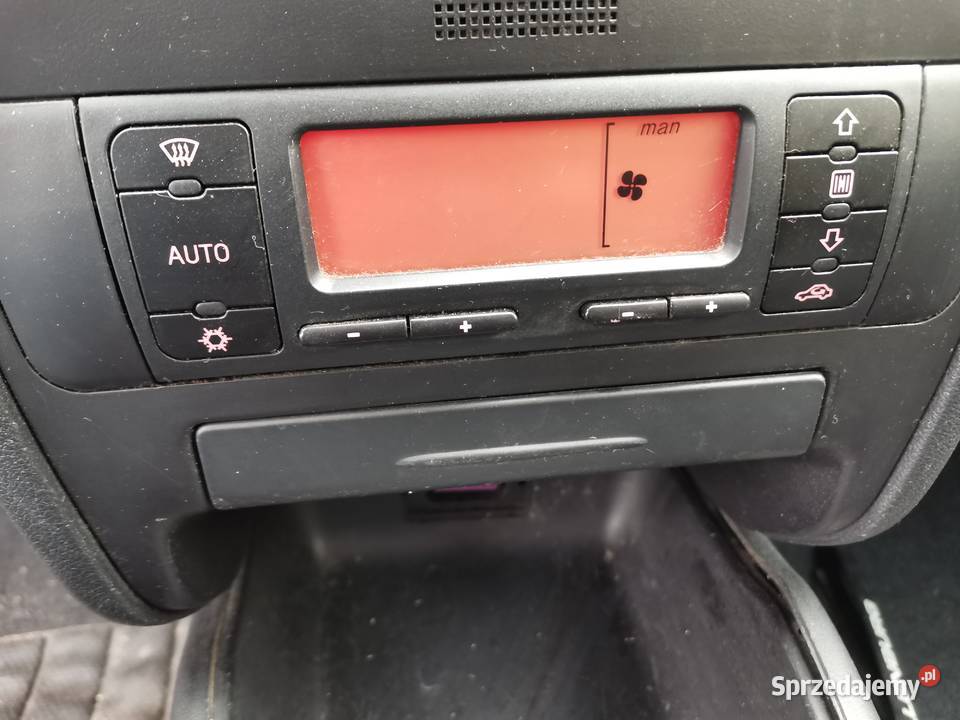 Seat Leon z Niemiec 125 niski przebieg ładne Tarnów