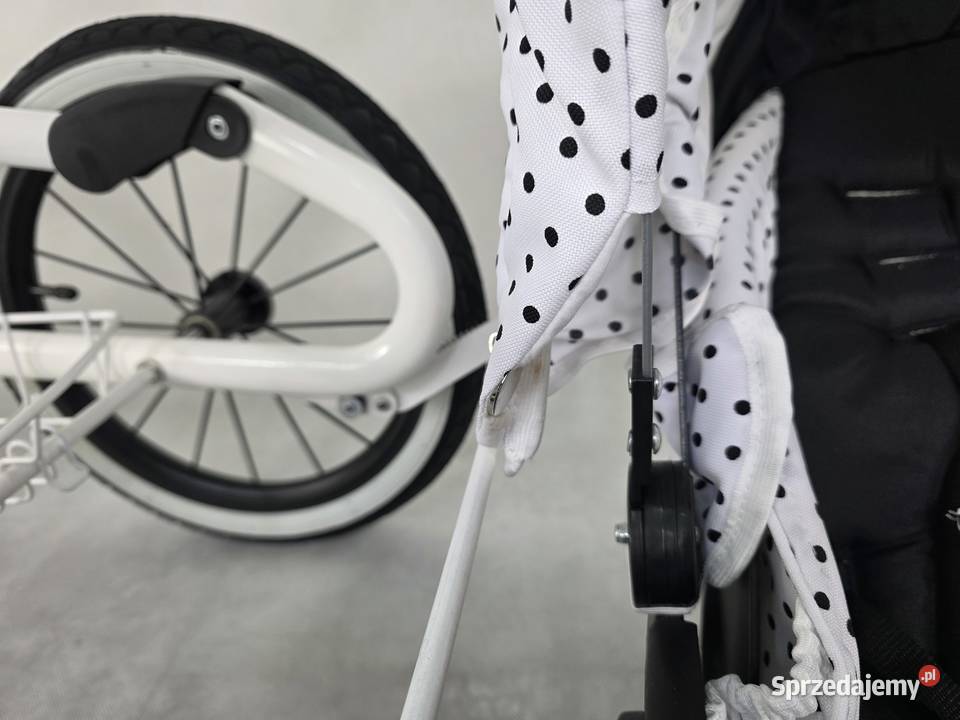 Nowy Powystawowy wózek dziecięcy Lameiro Retro Osłona na nóżki  śląskie Katowice
