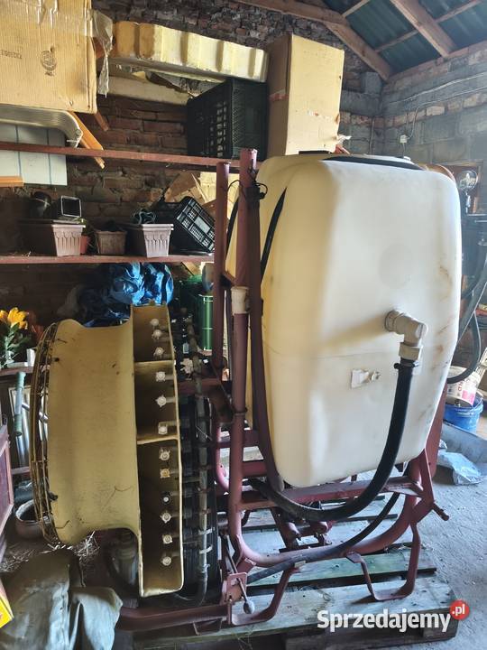 Opryskiwacz zawieszany Pilmet 400l