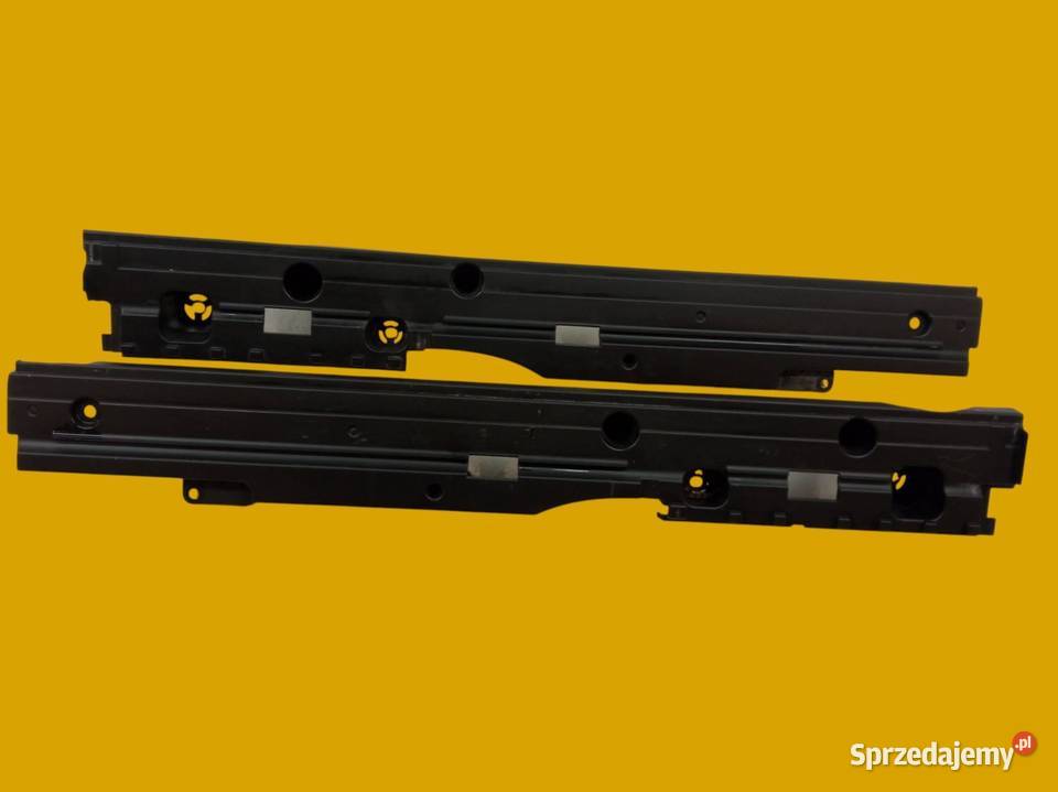 OSŁONA UCHWYT PODŁOGI BAGAŻNIKA LEWA PRAWA KOMBI