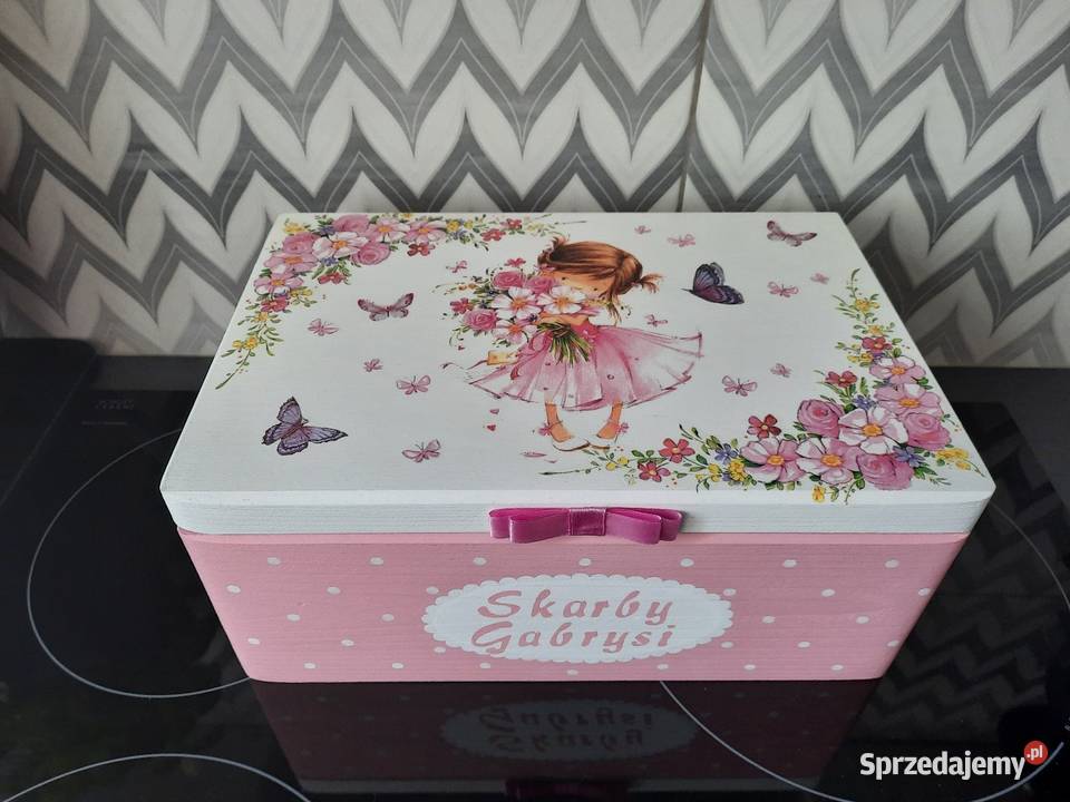 Kuferek z dziewczynką szkatułka decoupage sprzedam