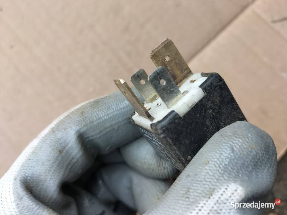 PRZEKAŹNIK SKODA AUDI VW 213 443951253J Przekaźniki Kamień-Kolonia sprzedam