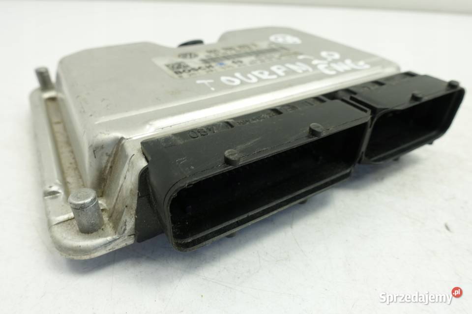 VW Touran 20 FSI KOMPUTER SILNIKA sterownik Rudka