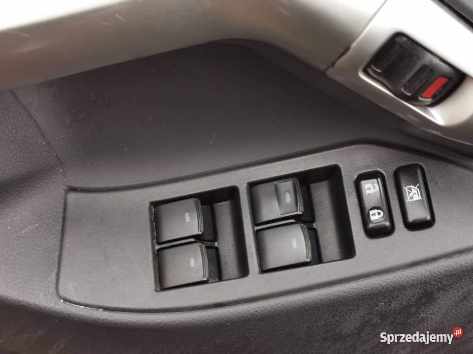 20 D4D 126 Monitory DVD Serwis Stan Rok produkcji 2010 Warszawa