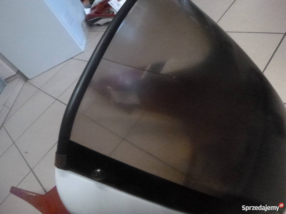 Czasza czacha plastik owiewka Honda VF 750 F Jawiszowice