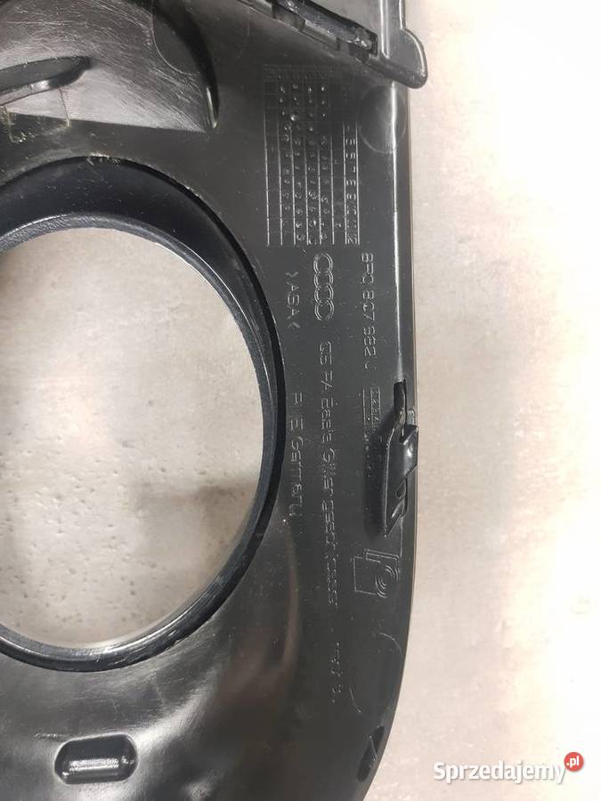 Ramka lampy przeciwmgielnej do Audi Kończyce Małe