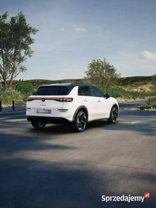 Volkswagen TRoc RLine 15 eTSI 150 DSG Zamów już światła przeciwmgielne Łódź