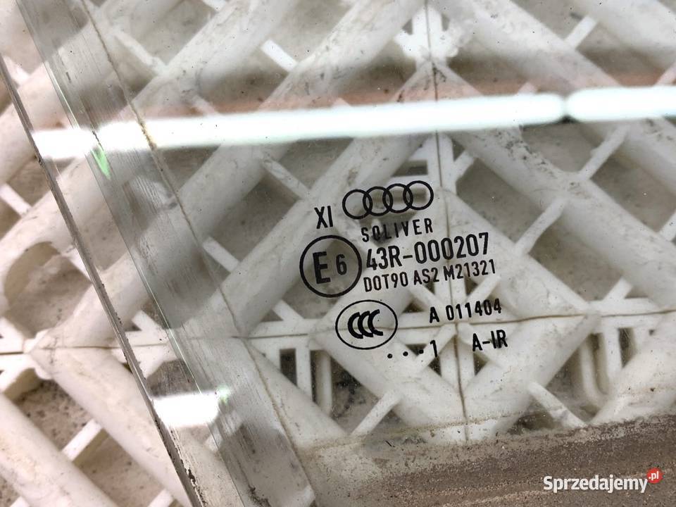 SZYBA PRAWY PRZÓD PODWÓJNA AUDI A8 D4