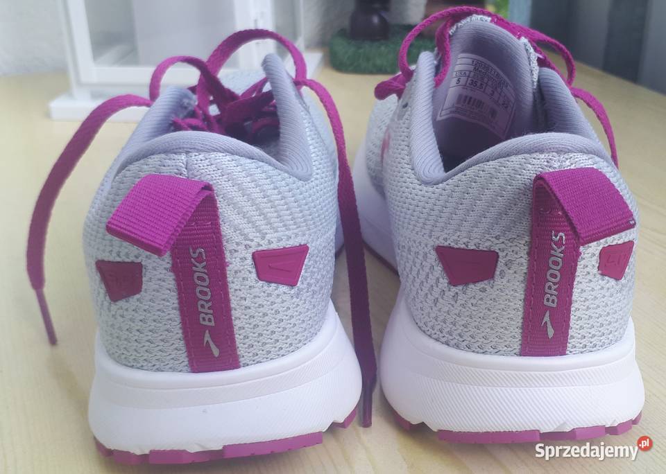 Buty BROOKS dziecięce 22 nowe nigdy nie używane Poznań