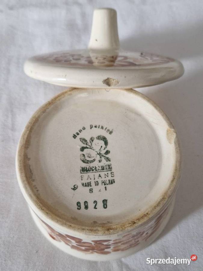 Fajansowa cukiernica bomboniera z pokrywką z Warszawa