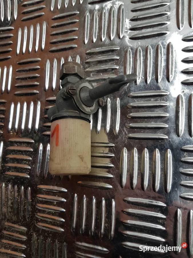 Z 1976 roku 1Kranik paliwa do zabytkowego osobowe sprzedam