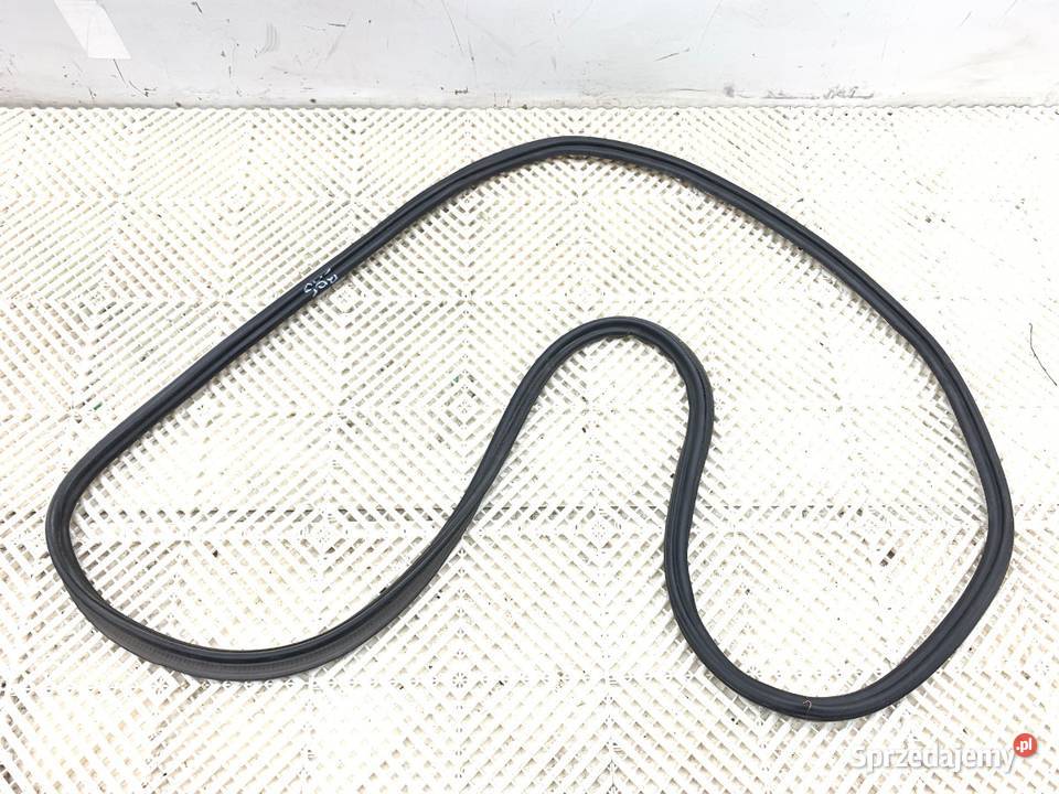 USZCZELKA KLAPY BAGAŻNIKA VW PASSAT B8 Kombi osobowe