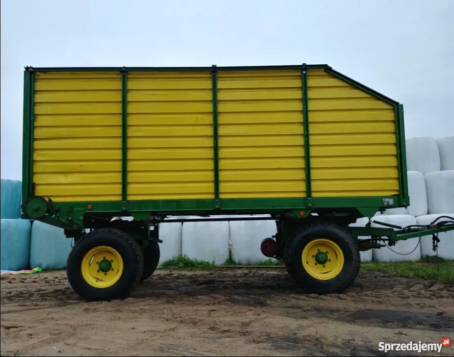Przyczepa objętościowa do kukurydzy na krańcu 8 Kolno sprzedam