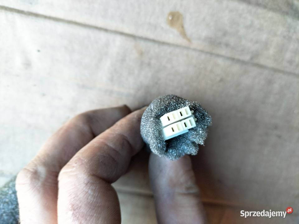 AUDI A6C5 4B5919893 WZMACNIACZ ANTENY RADIA Kamień-Kolonia sprzedam