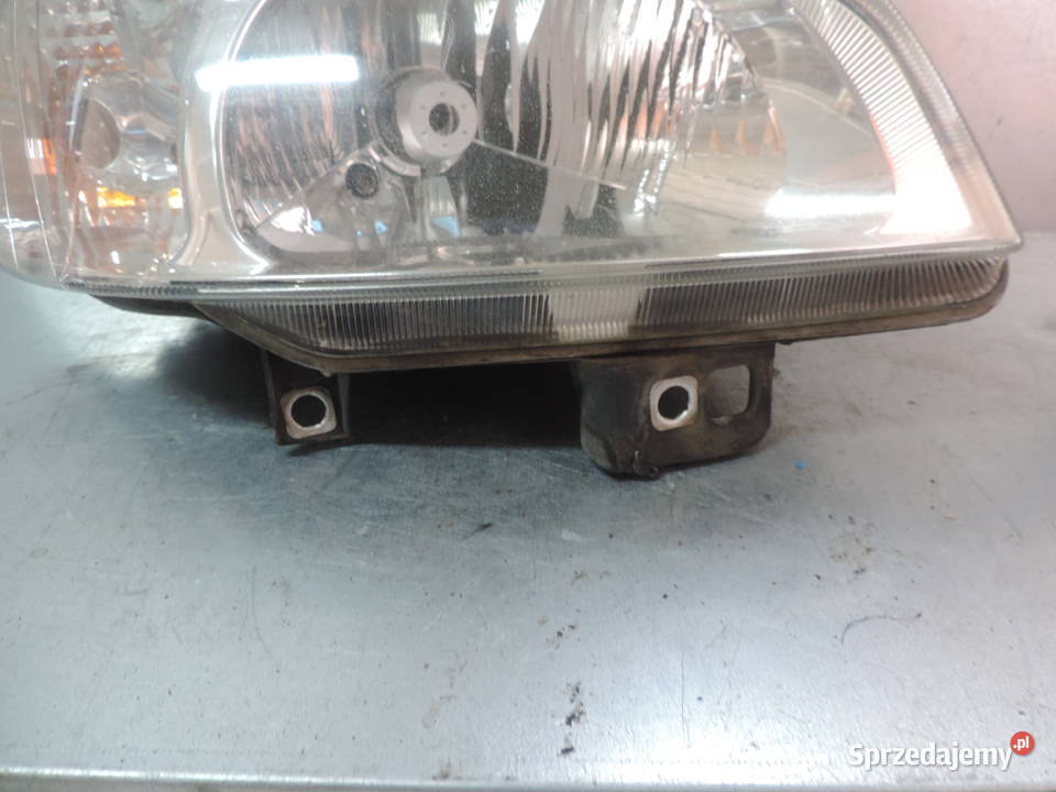 LAMPA PRAWY PRZÓD SEAT CORDOBA 1 FL Nowy Sącz