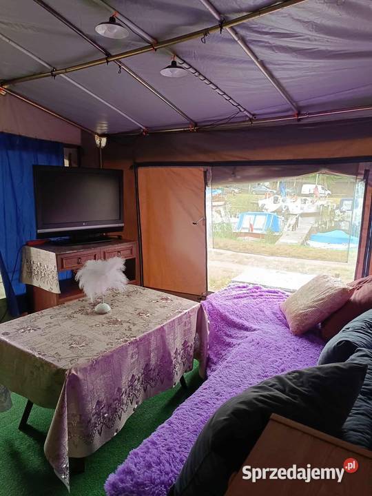 Przyczepa kempingowa samym Zalewem Sulejowskim w łódzkie Barkowice Mokre