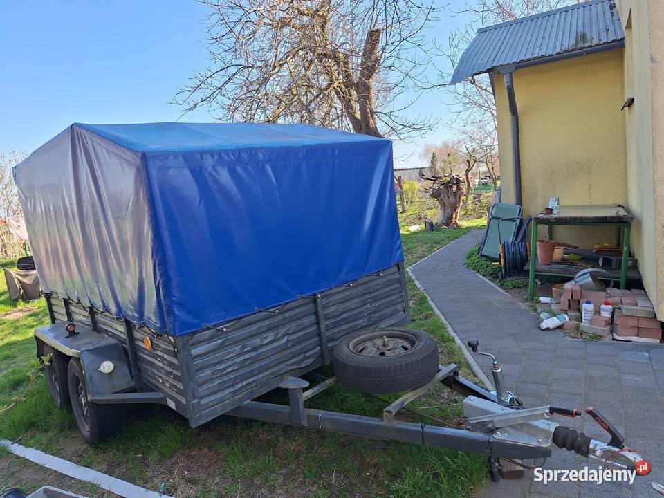 Przyczepa towarowa dmc1400 Do samochodów osobowych Motoryzacja Drewnica