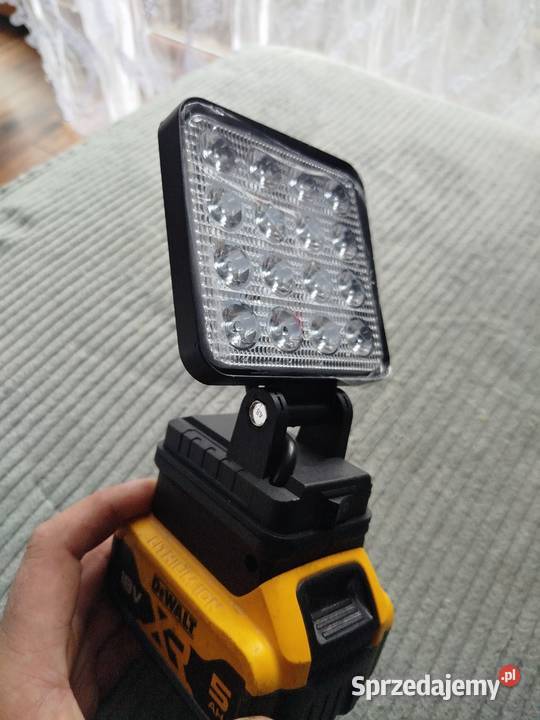Lampy na baterie DeWalt sprzedam