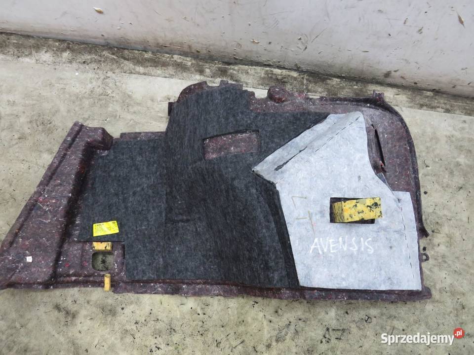BOCZEK BAGAŻNIKA LEWY SEDAN AVENSIS T27 T29