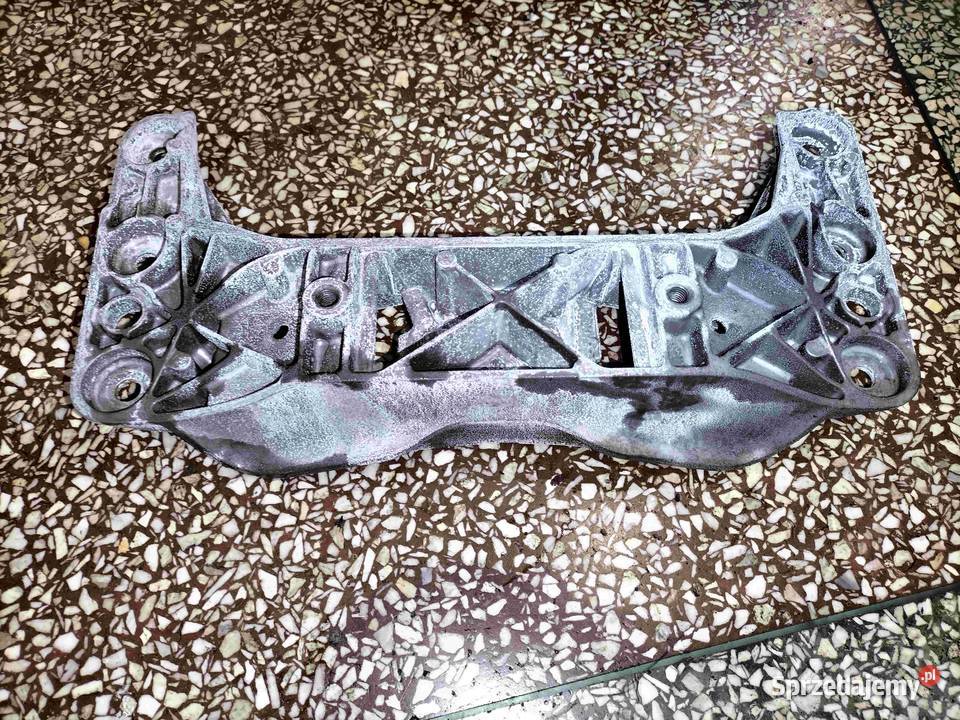 Wspornik skrzyni biegów BMW E60 E61 523i 525i osobowe Poręba