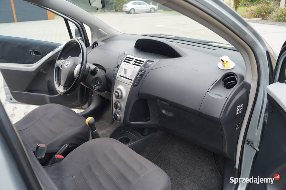 TOYOTA YARIS 2 Klima 5 Drzwi Zarejestrowany Yaris Rzeszów