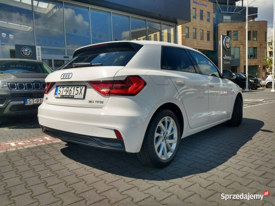 Audi A1 10 TFSI 110 oświetlenie ambient audi A1 Tychy