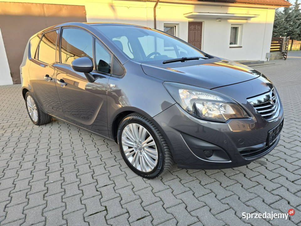 Opel Meriva 14Turbo SerwisNaviPanorama