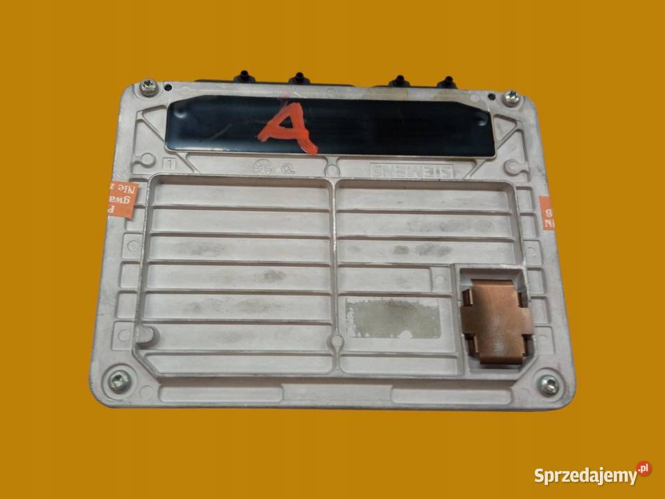 STEROWNIK SILNIKA 3B0907557C 16 B 100 VW Rok produkcji 1999 Części samochodowe