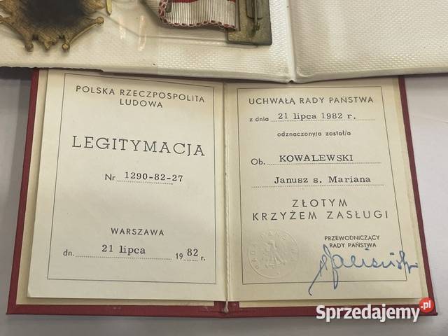 Medal Złoty Krzyż Zasługi PRL z legitymacją z małopolskie Kraków sprzedam