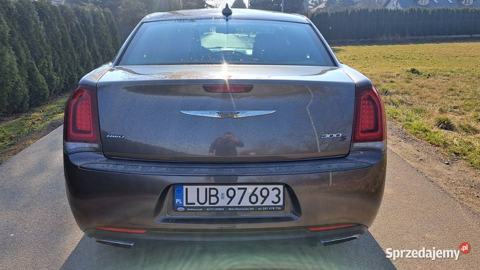 Chrysler 300s 36 Benzyna Awd