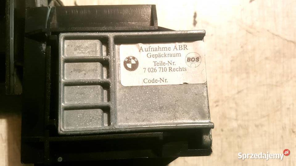 Mocowanie uchwyt rolety bagażnika BMW E39 rolety bagażnika Sietesz sprzedam