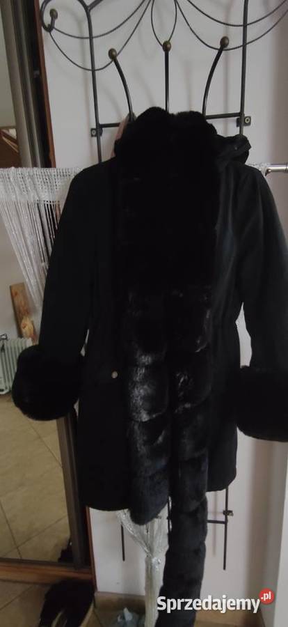 Parka czarna z futerkiem czarny Jelenia Góra sprzedam