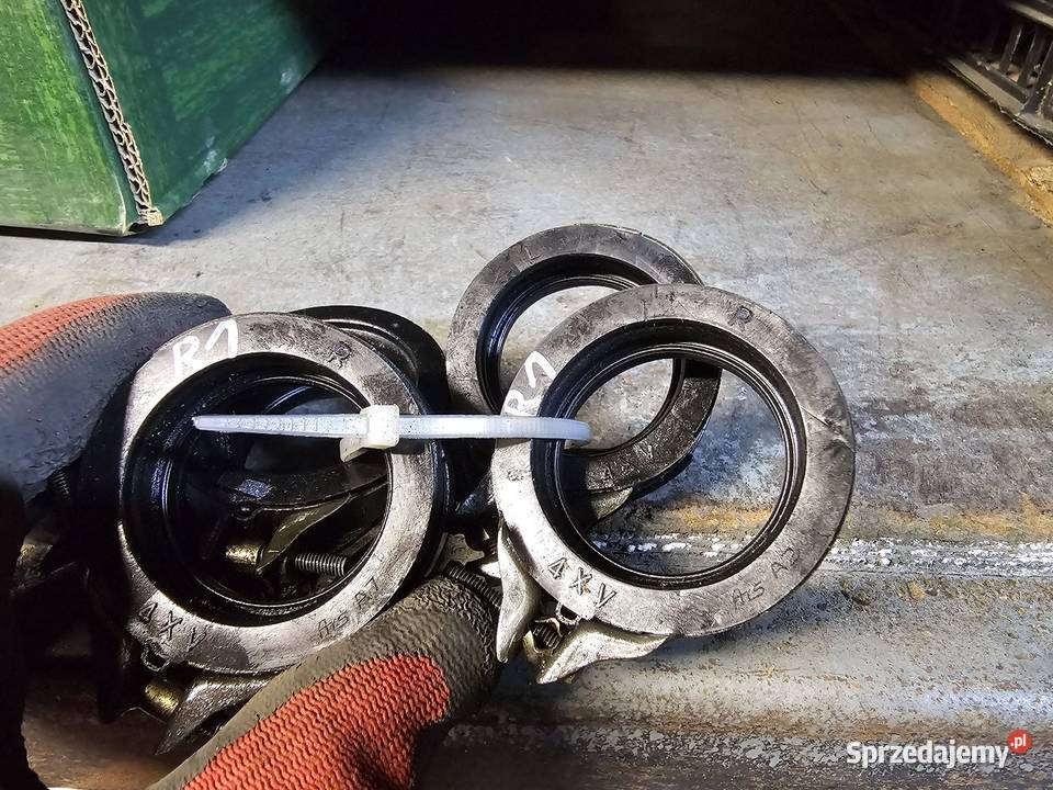 Yamaha r1 rn04 króćce ssące gumy dolotowe Jelenia Góra sprzedam