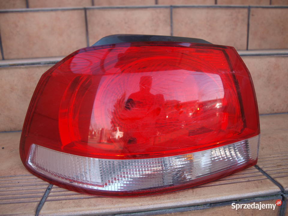 VW Golf VI 6 lampa lewa tył 3 5 drzwi 2008 2013r