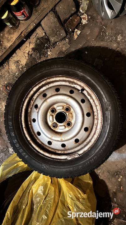 Koła zimowe 14x5 4x100 stalkołpaki Radzionków