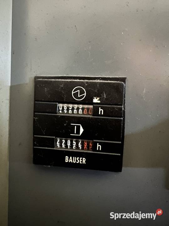 Frezarka CNC centrum frezarskie Deckel Maho Rzeszotary