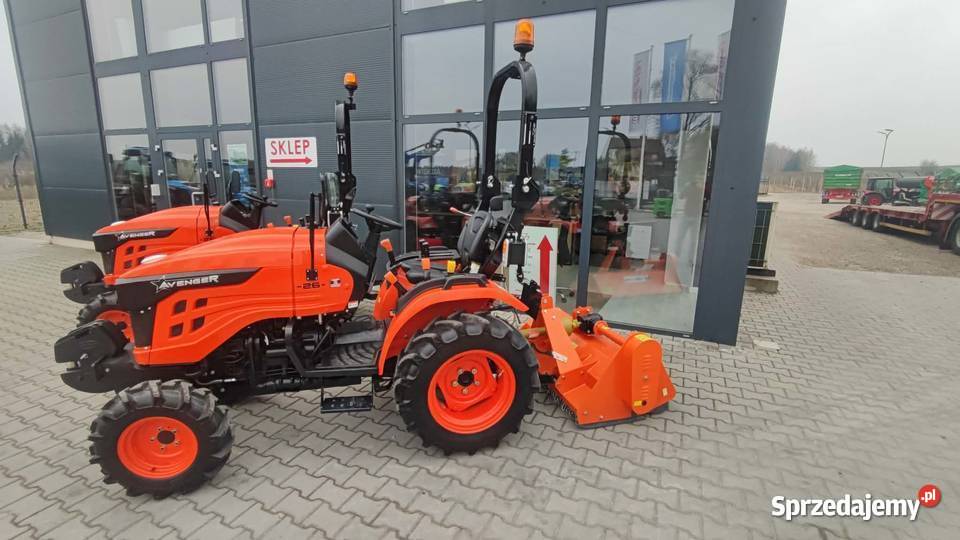 Ciągnik AVENGER 26 4WD 245 łódzkie Piotrków Trybunalski