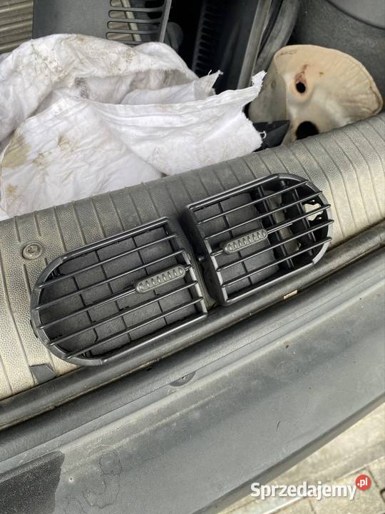 Kratki nawiewu wentylacji Opel Corsa c 2000