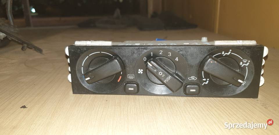 Panel sterowania nawiewem Mitsubishi Carisma Puławy