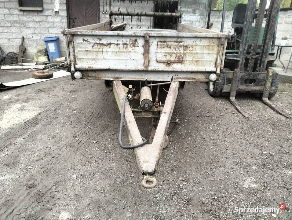 Sprzedam rozrzutnik nieuszkodzony Maszyny rolnicze